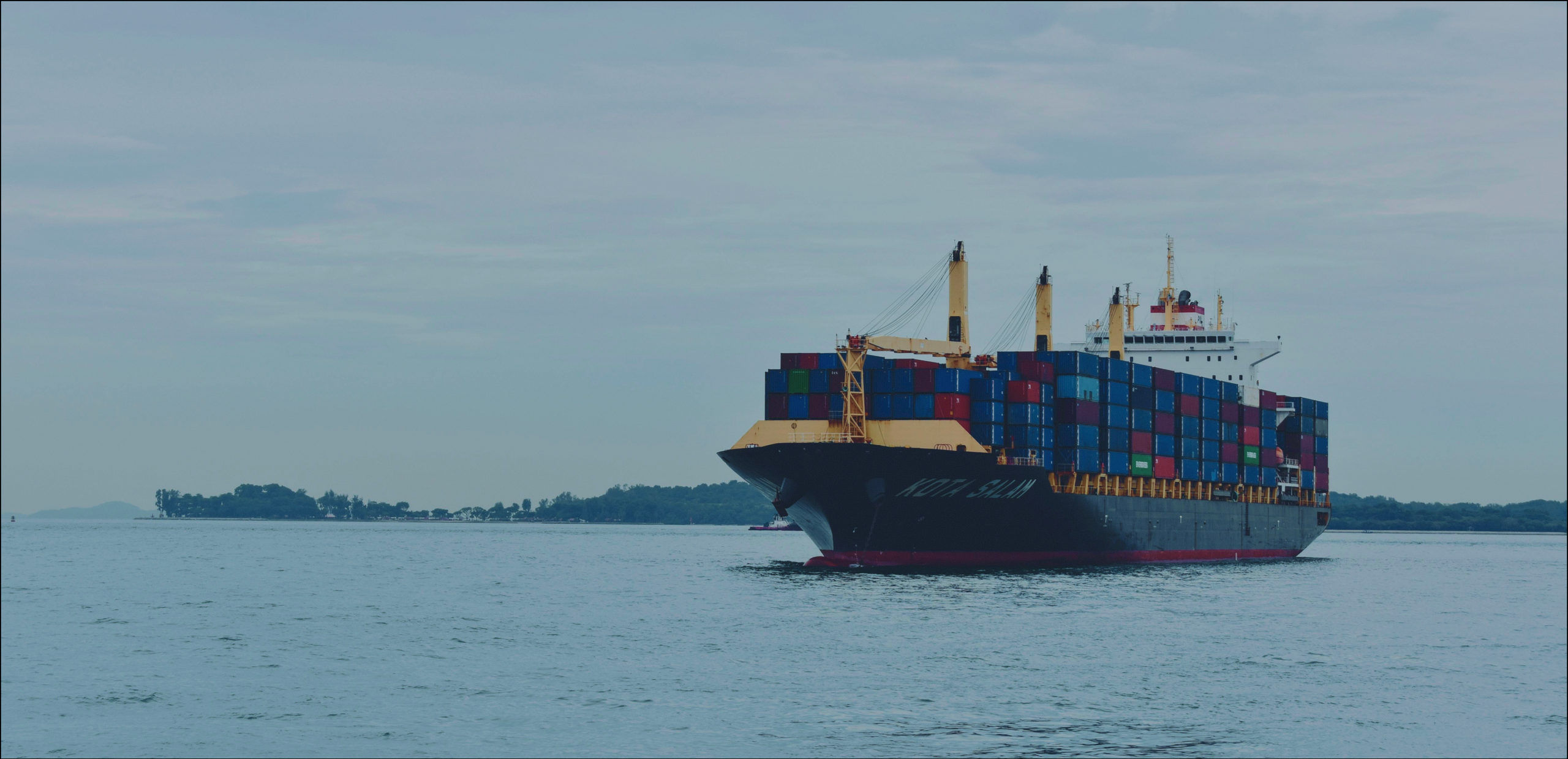 Moniteurs et Ecrans Tactiles Maritimes